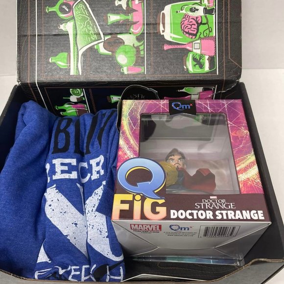 LOOT CRATE-- NOV. 2016.. Dr. Strange Toy, T-shirt--3 X-L, and MORE.... COLLECTOR - Picture 10 of 11